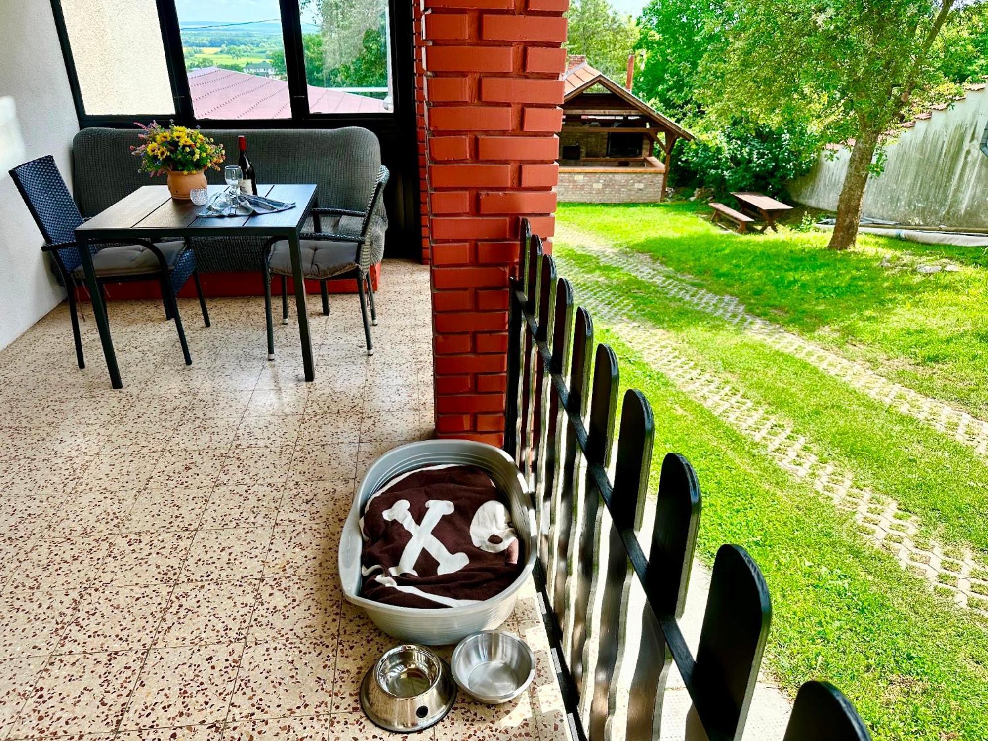 Szent Orban Panzio - Kutyabarat Apartmanok Zalakaros Exterior photo