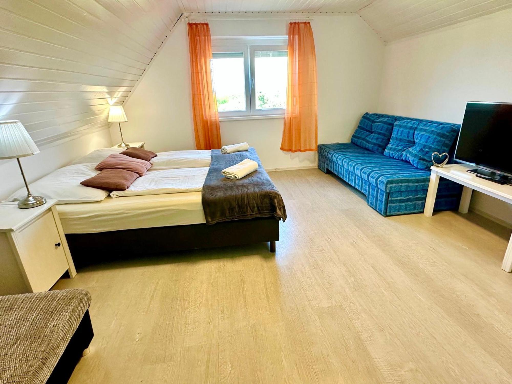 Szent Orban Panzio - Kutyabarat Apartmanok Zalakaros Exterior photo